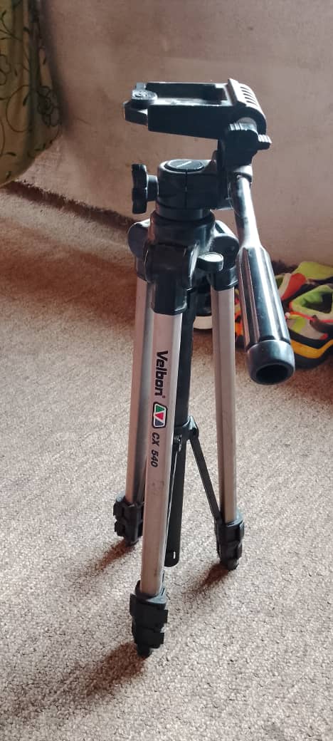 tripod stand