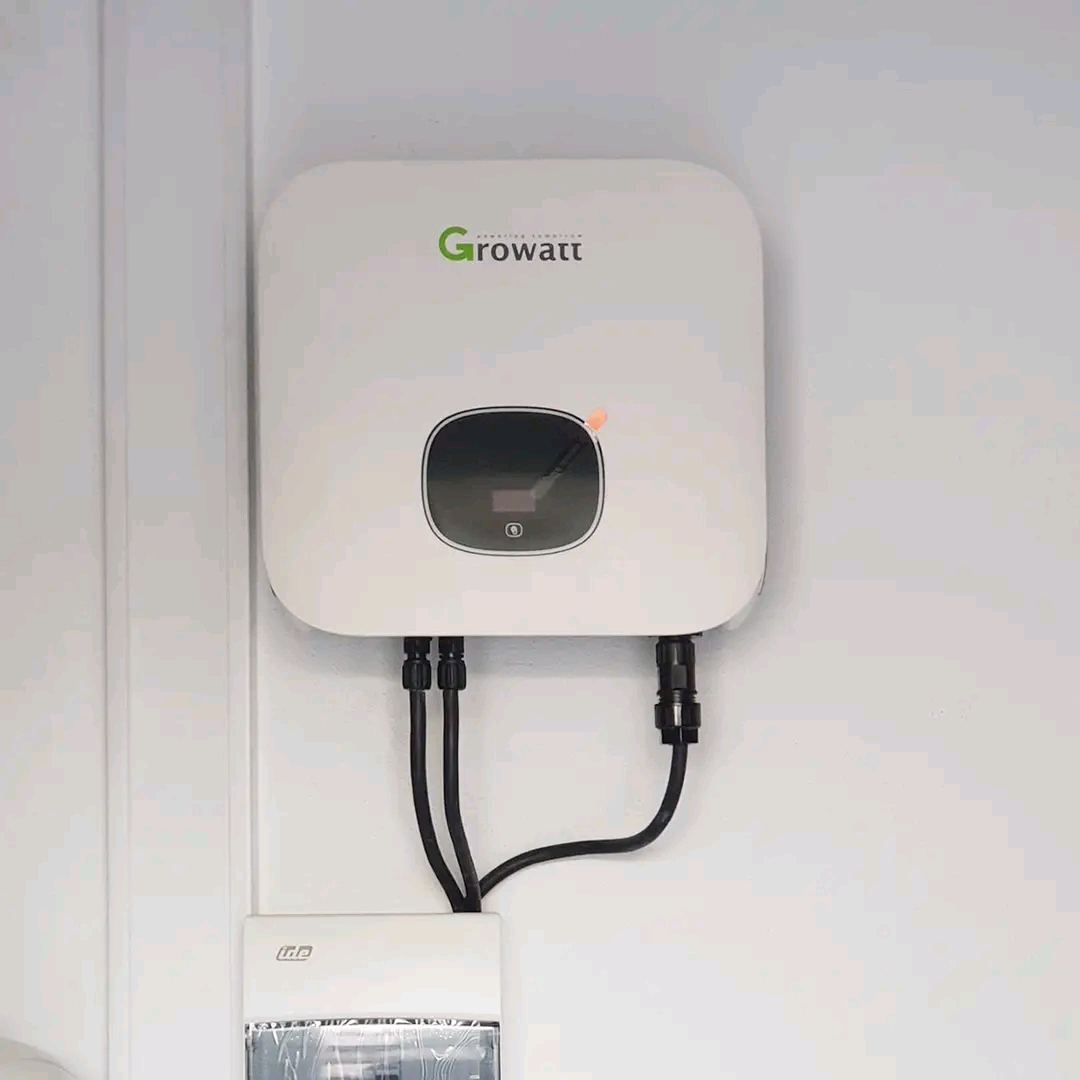 S350 Solar inverter with monitor