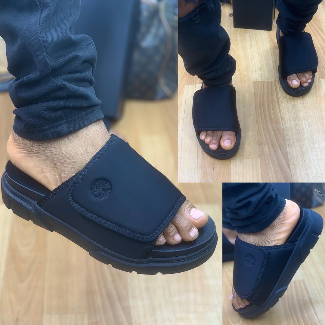 Men’s wears sneakers shoes Palms